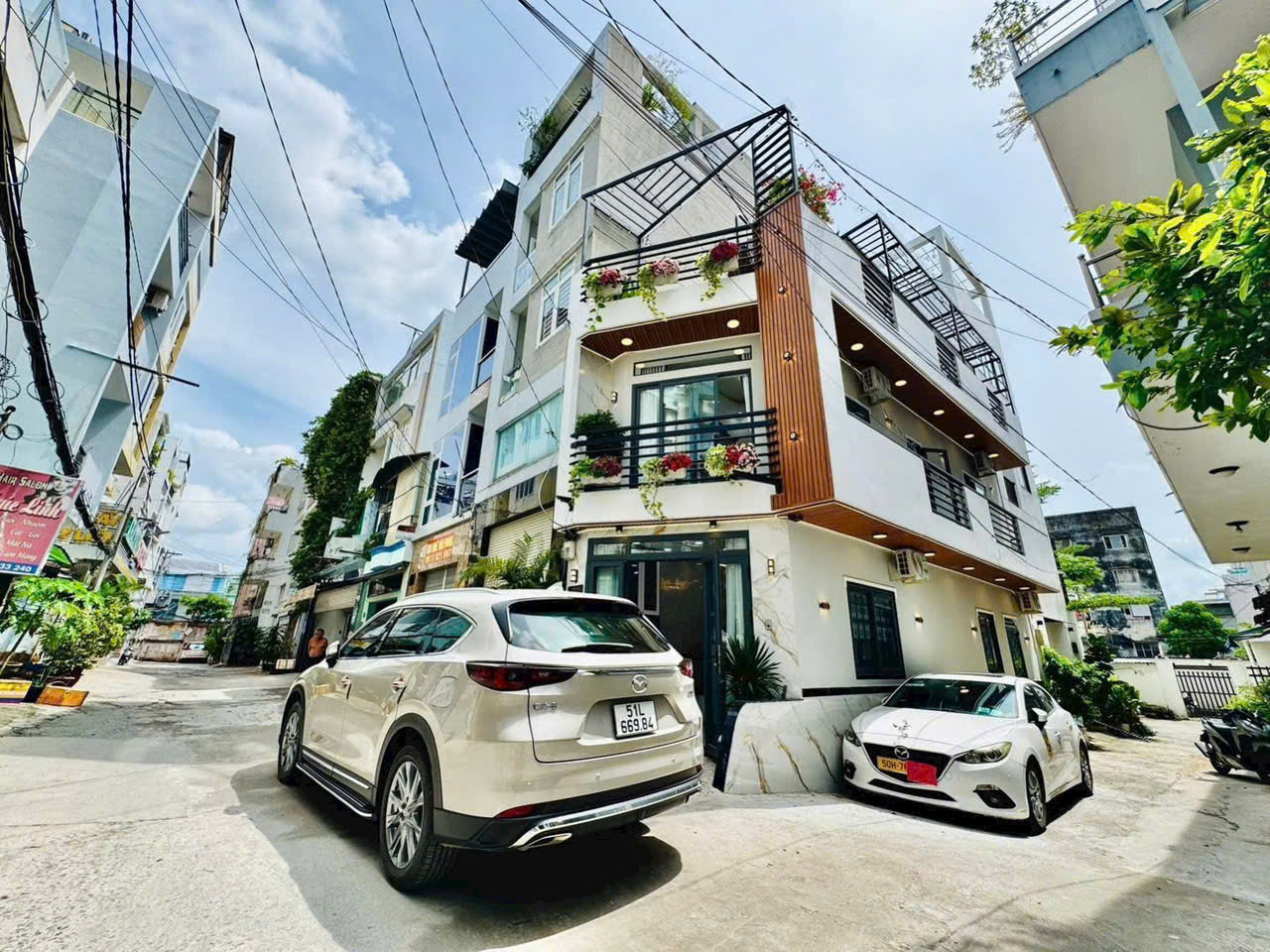 Bán nhà hẻm xe hơi 4m Phan Văn Trị-Bình Thạnh.