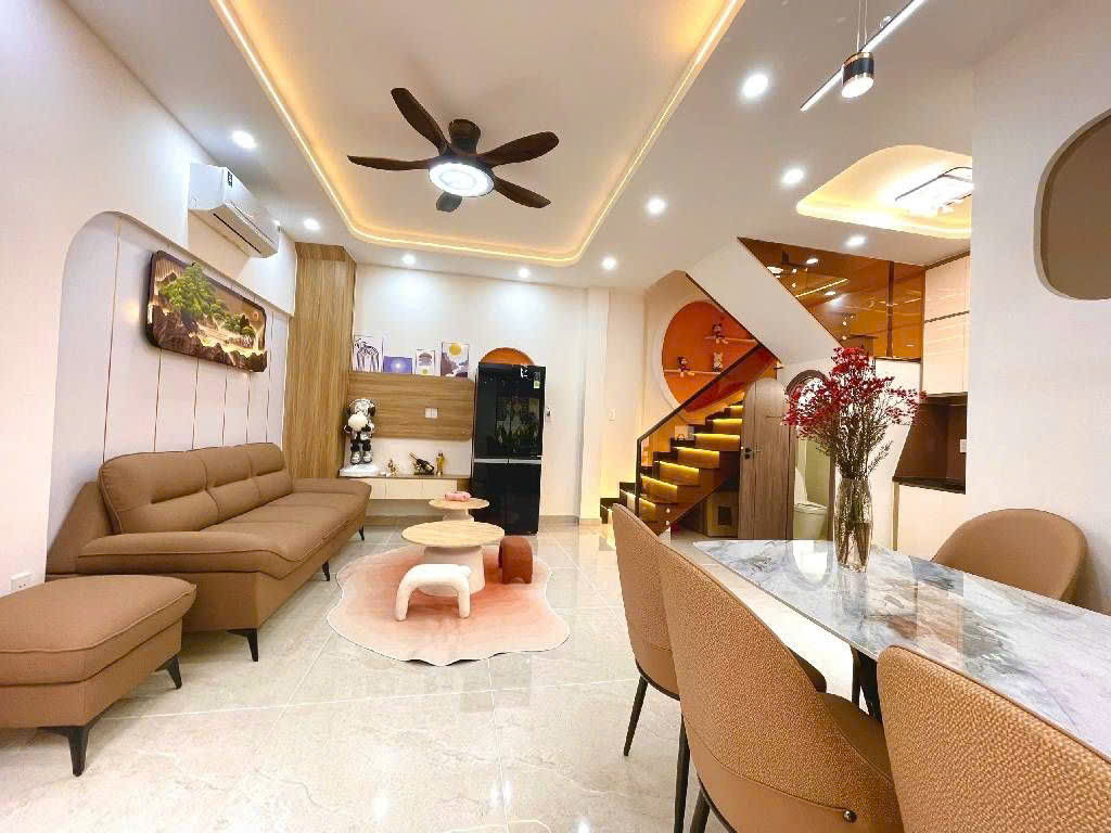🍀Lên Sóng Siêu Phẩm Nhà 4 Tầng Đúc - hẻm xe hơi - gần chợ Cây Thị- 3PN- Full Nội Thất