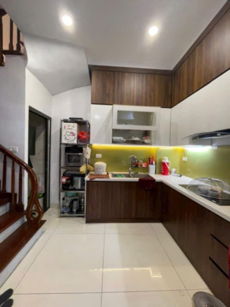 BÁN GẤP - NHÀ PHÁO ĐÀI LÁNG - 5 TẦNG FULL CÔNG NĂNG -33M2 GIÁ CHỈ 8.3 TỶ