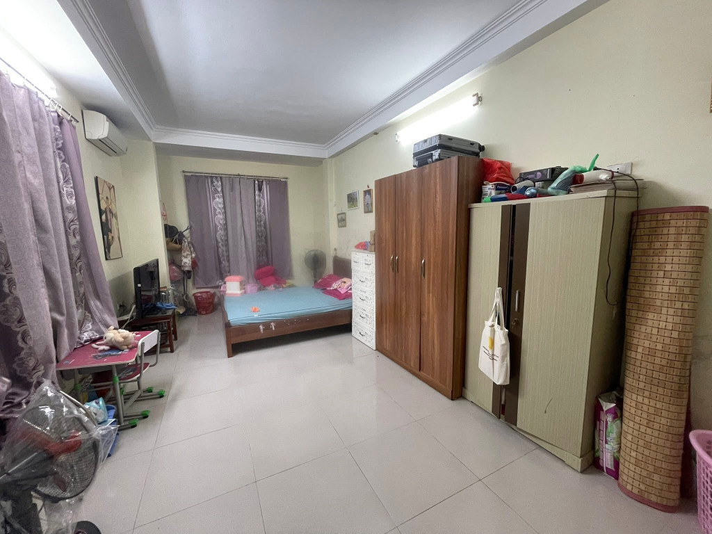 Phải thật nhanh, chỉ cần đóng 1 cọc 1 Pháo Đài Láng, 4 tầng x 30m2, 2PN, 9 Triệu ở nhóm 6 người
