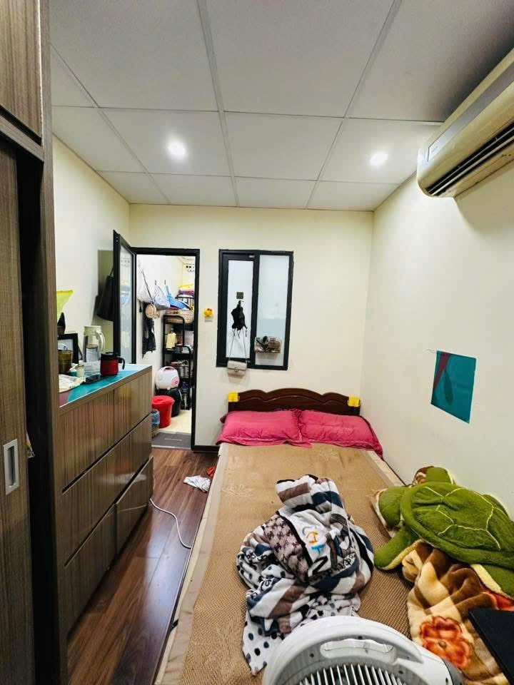 CHỈ HƠN 1 TỶ! BÁN CĂN HỘ TẬP THỂ PHỐ 8-3, HAI BÀ TRƯNG, NHÀ ĐẸP Ở LUÔN, SỔ RIÊNG