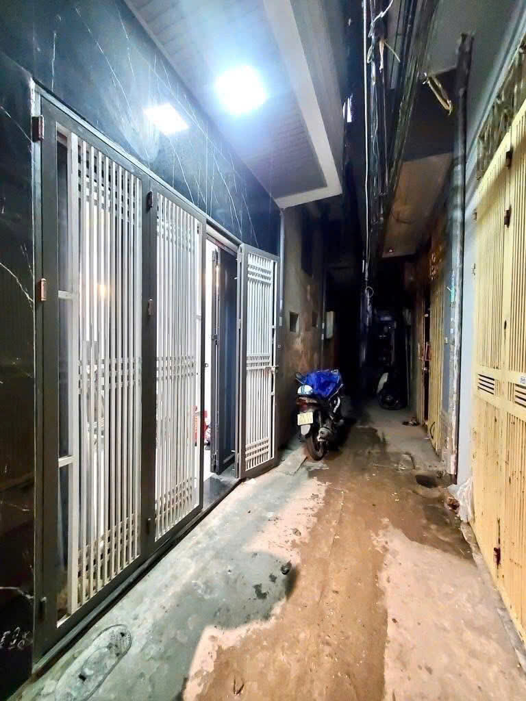 NHÀ PHỐ - MINH KHAI/ MẠC BƯỞI - HAI BÀ TRƯNG - ĐỐI DIỆN TIMESCITY 27M - 5,85Tỷ có bớt.