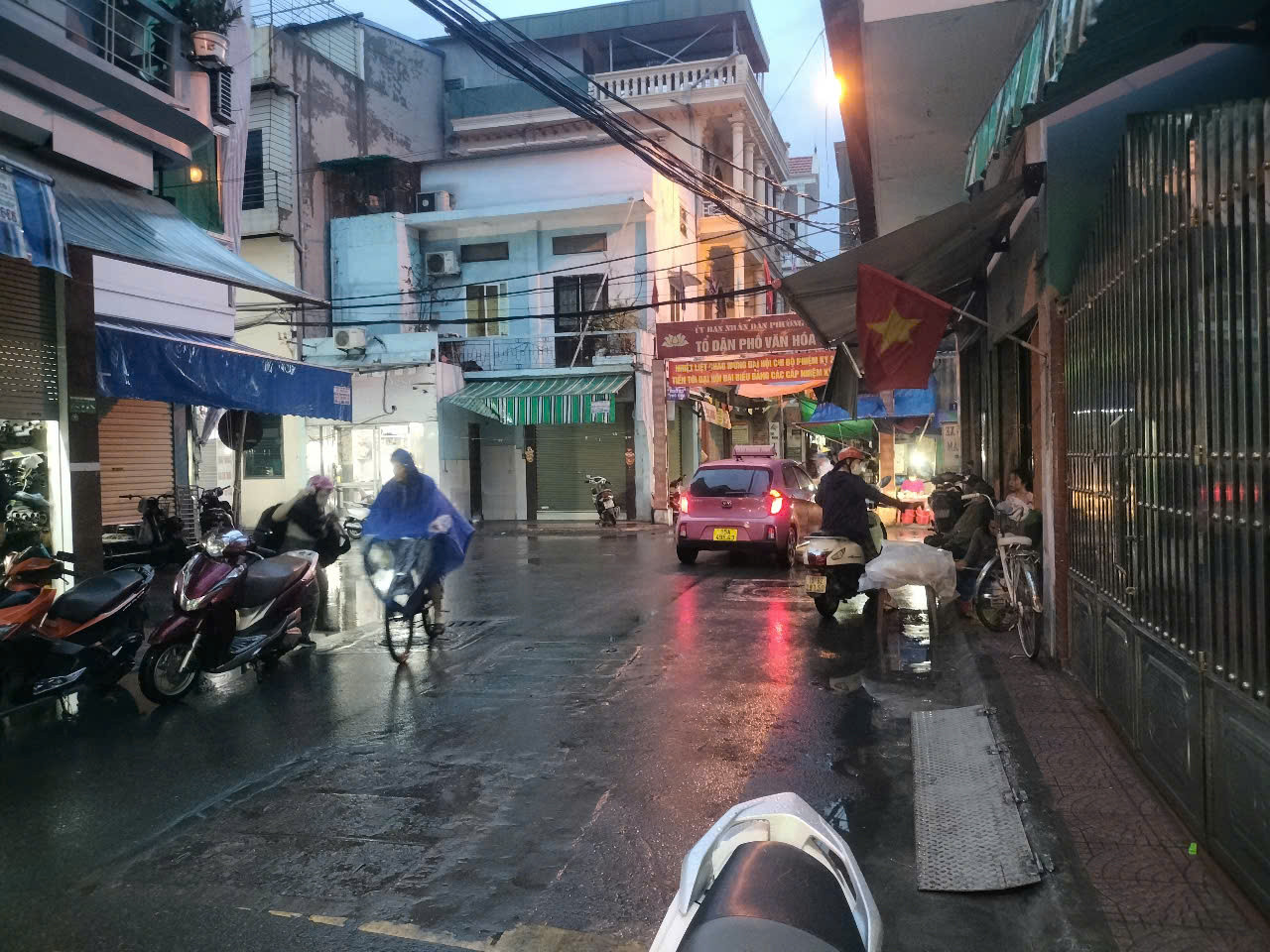 Bán nhà Mặt Phố Cấm, Ngô Quyền, Hải Phòng - Kinh doanh buôn bán tốt