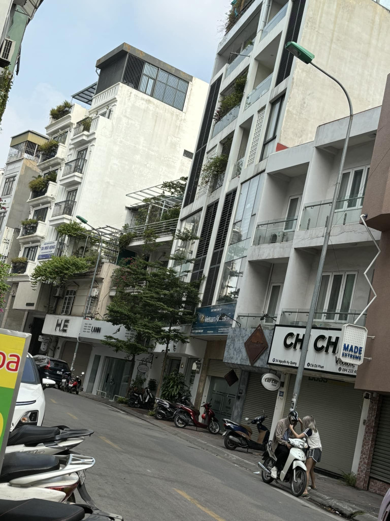 🔅 MẶT PHỐ ĐỒNG NHÂN, 196M2 10T THANG MÁY, MT 6.5M, DÒNG TIỀN 400TR/TH, 150 TỶ 🔅