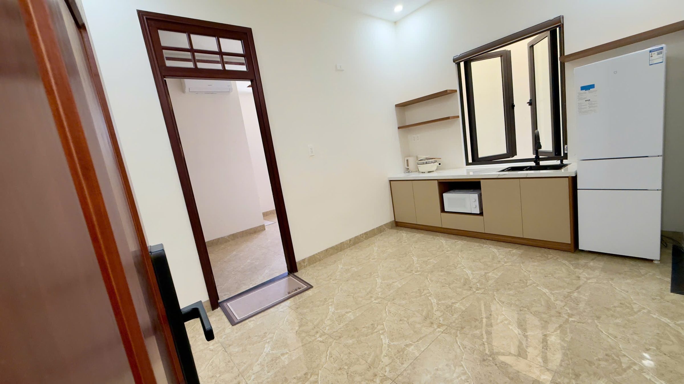 Căn Hộ 3 Tầng- Dòng Tiền 60 triệu/ Tháng- Kiệt Phó
Đức Chính