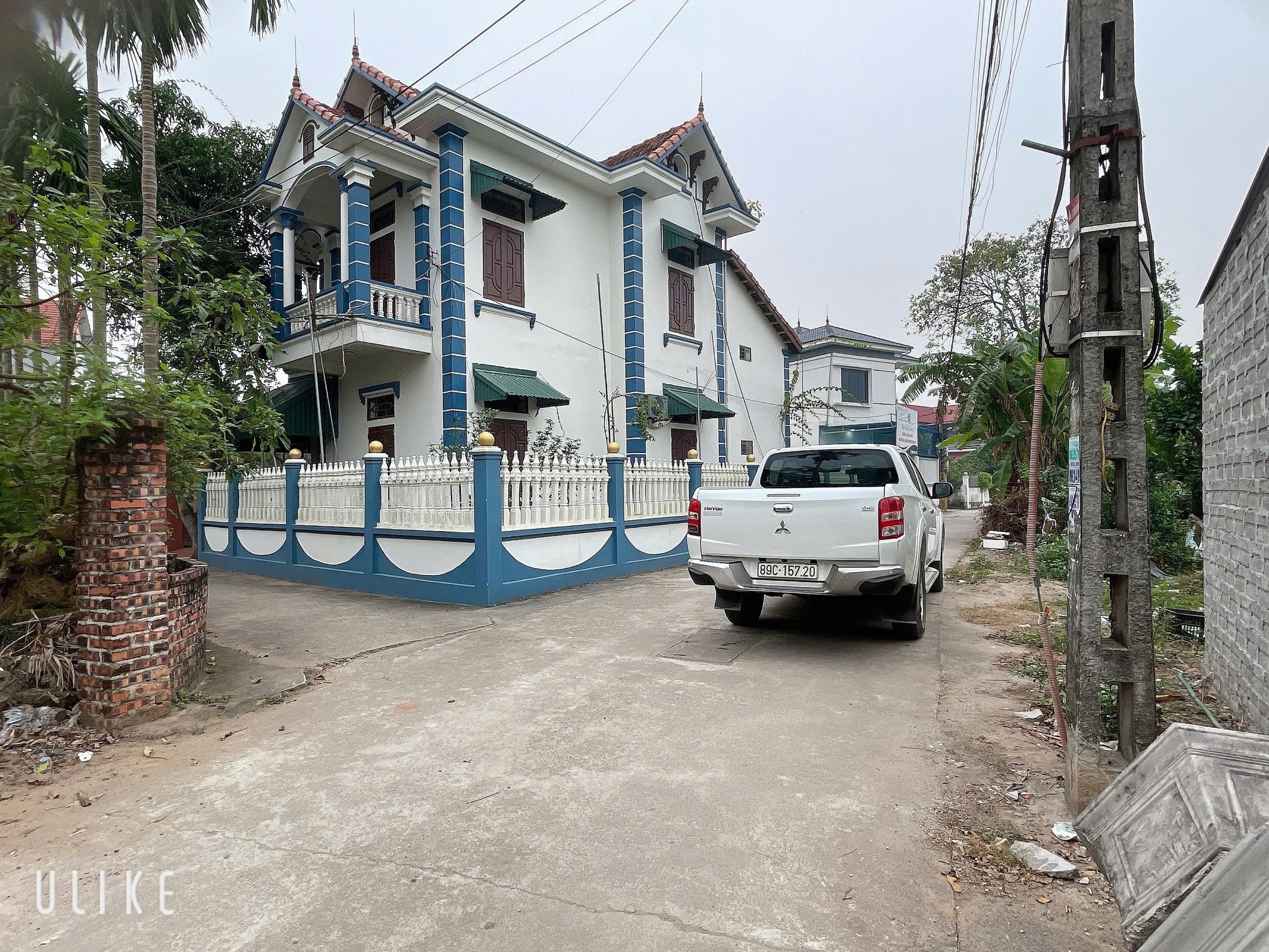 🌺🌺🌺Hàng cực Hiếm chỉ hơn 2 tỷ  bạn đã sở hữu ngay 65,5 m tại AB quán Trạch liên nghĩa văn Giang Hưng yên.🌼🌼🌼
Mặt bằng hậu 5m cực đẹp 😍😍😍😍😍
Đường trước đất ô tô chạy vèo vèo cách một nhà ra trục chính hai ô tô tránh nhau .
Nằm áp sát sân vận động PVF, đ