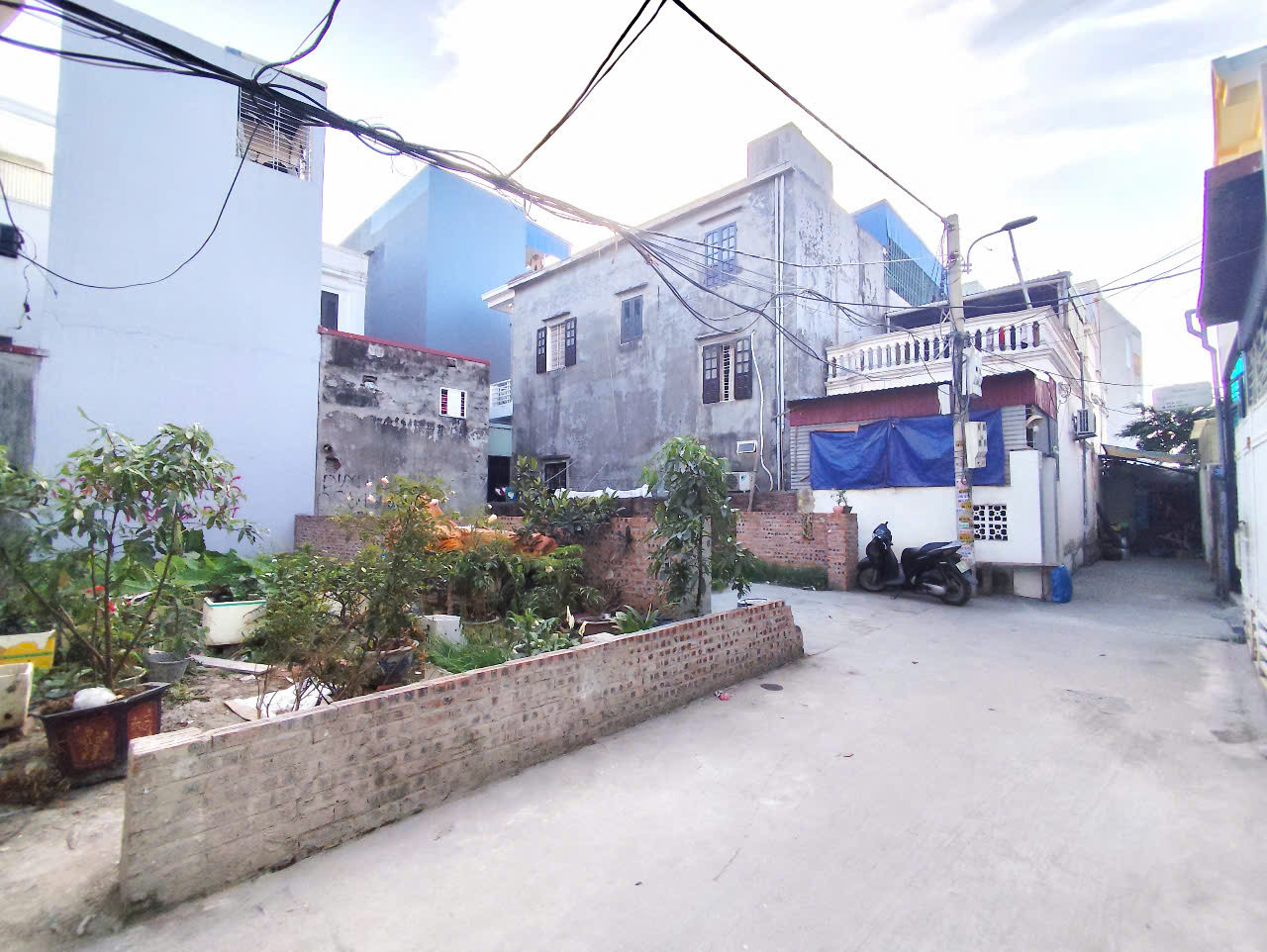 Bán đất khu 591 Thiên Lôi, 63m, ngõ ô.tô Giá 3.9 tỉ, gần ngay AEON