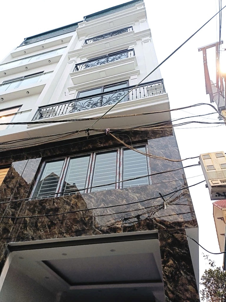 🏡 GIANG BIÊN – NHÀ XÂY MỚI 6 TẦNG - THANG MÁY - ÔTÔ VÀO NHÀ