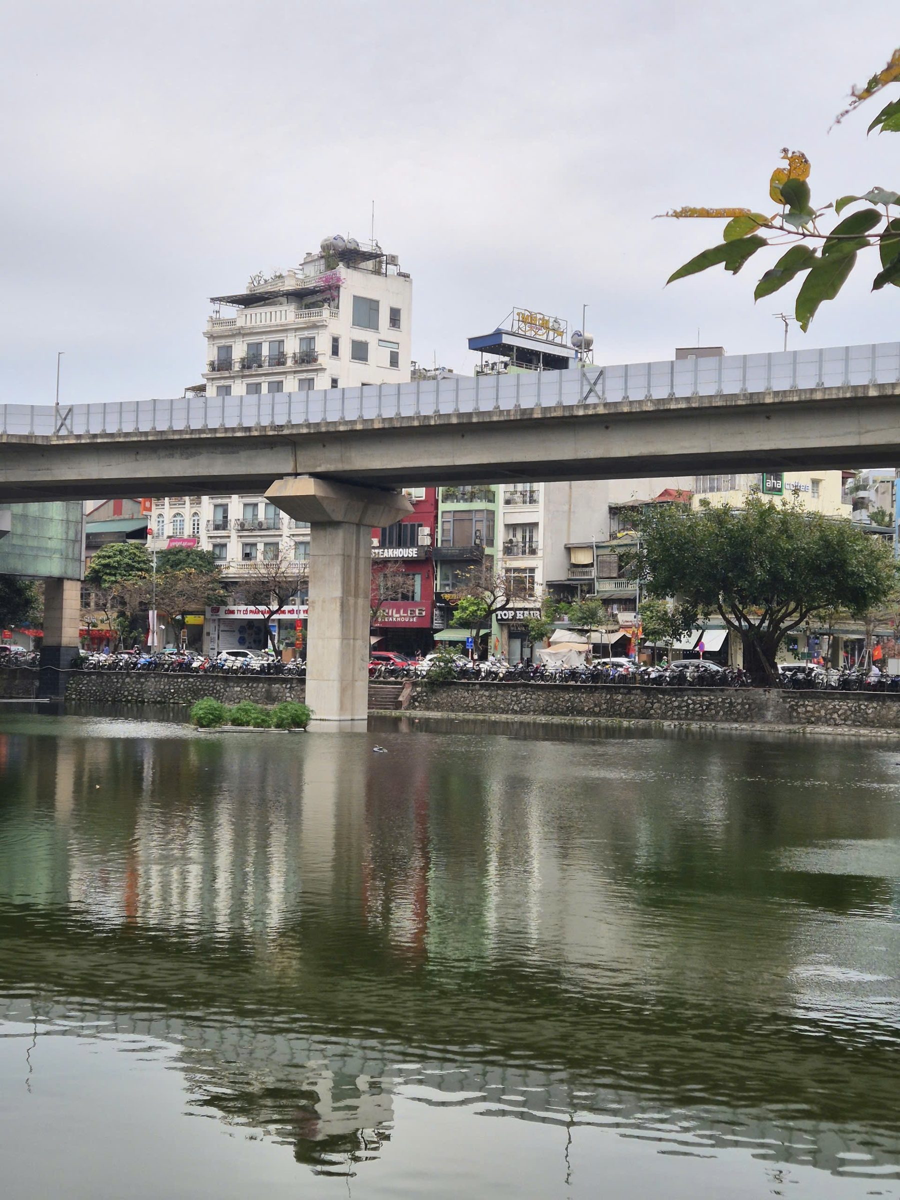 Cơ hội đầu tư Mặt Hồ Quận Đống ĐA, Giá Đất Chào Chỉ 298tr/m2 (Thông tin Thật)