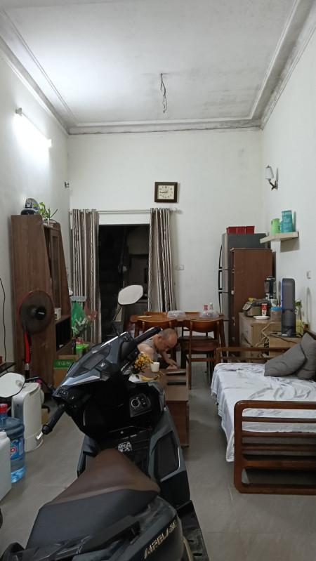 Bán nhà Hào Nam (Đống Đa) 40m, 4 tầng, mt 3.7m, giá 8.7 tỷ