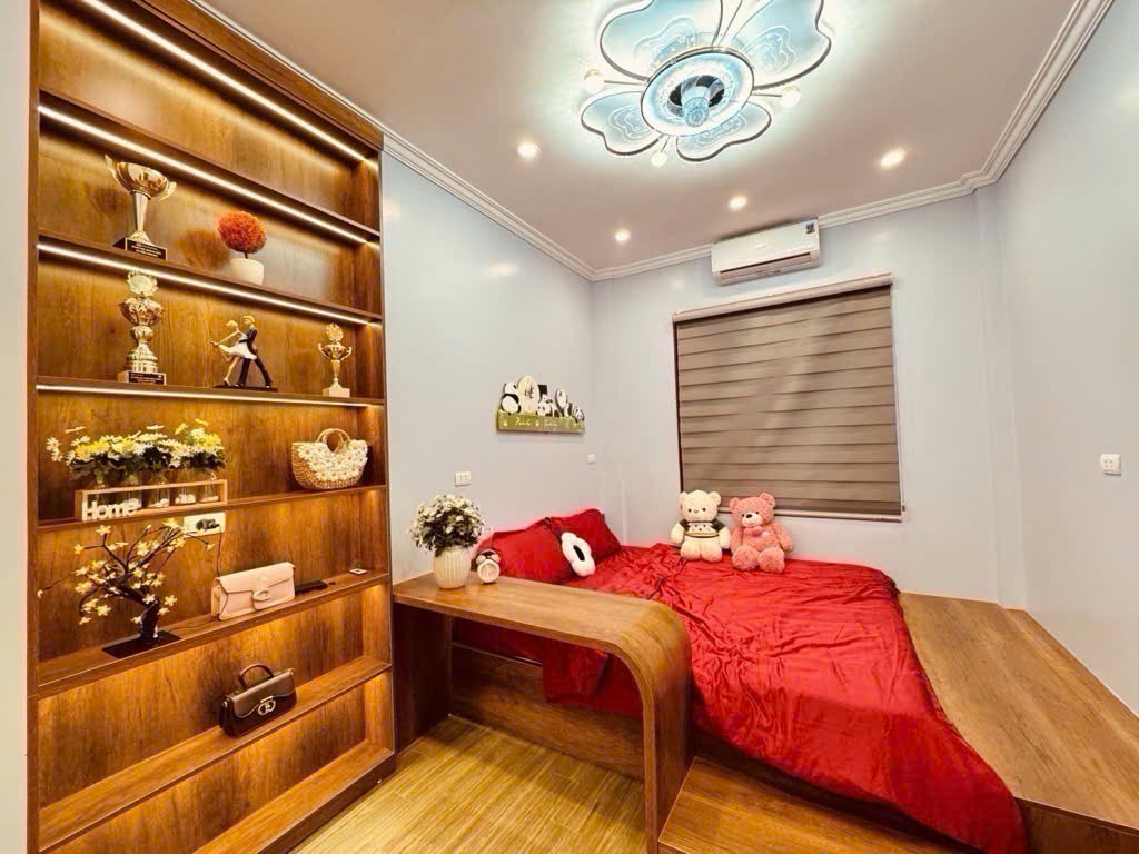 Bán nhà mai động 4 tầng long lanh nội thất 5* lô góc ô tô tránh kinh doanh hoàng mai