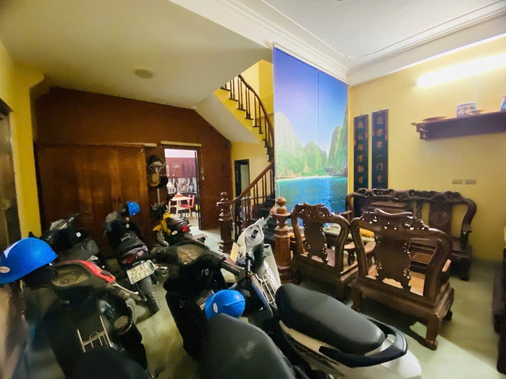 Mậu Lương Hà Đông bán nhà 78m2 mặt tiền 5.5,5 tầng giá 10tỷ