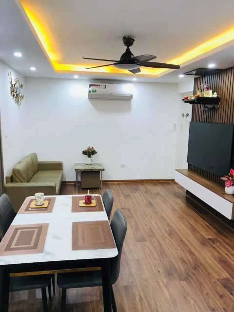 Bán căn hộ tập thể Thanh Xuân Bắc, Thanh Xuân, 80m2, lô góc thoáng sáng, nhà đẹp ở luôn, gần phố