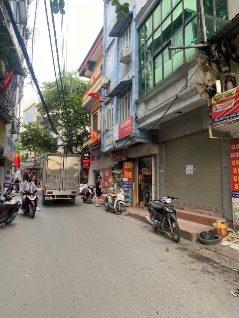 Bán nhà mặt phố Phan Đình Giót (Thanh Xuân) 51m, 4 tầng, mt 7.6m, giá 22 tỷ
