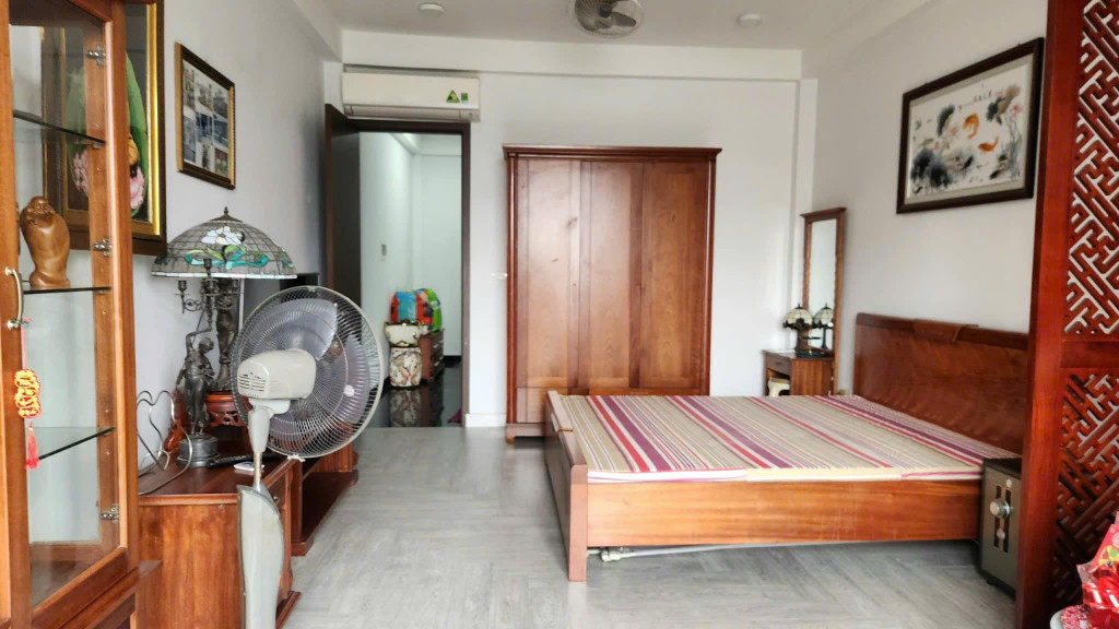 Bán nhà Phủ Doãn, 60m2, mặt tiền 4m, nhỉnh 30 tỷ, KD khách sạn, homestay, apartment