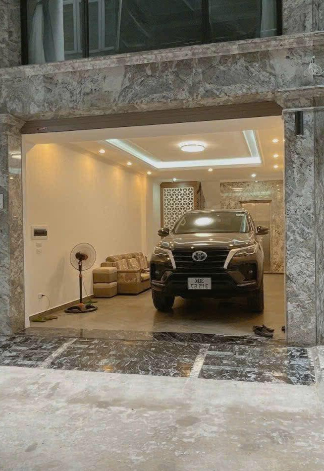 Phân lô ô tô, gara 8 tầng thang máy, 50m2, phố Phùng Chí Kiên, Cầu Giấy, chỉ 19.5 tỷ