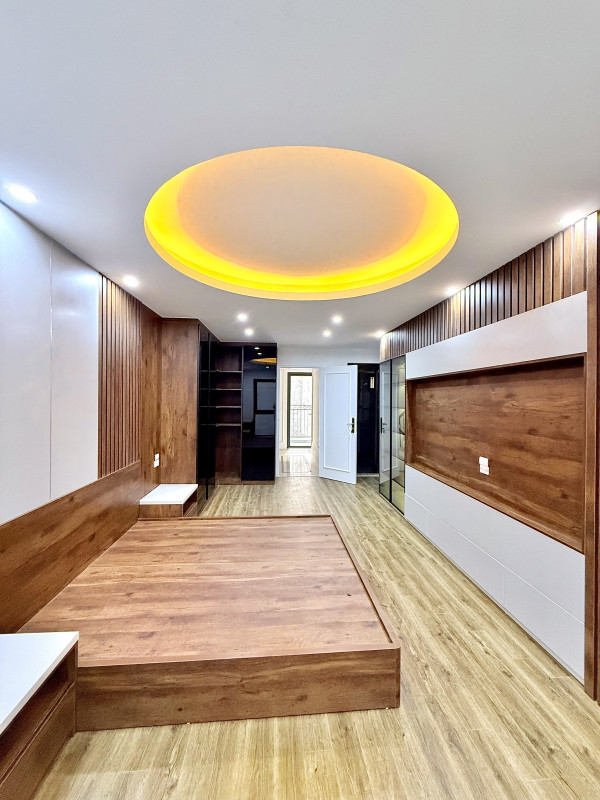 Bán nhà phố Phương Liệt, Thanh Xuân, 6 tầng thang máy mới, lô góc, nội thất đẹp, 10m ra mặt phố