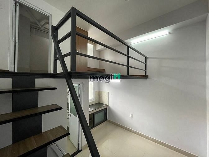 PHÒNG TRỌ CÓ GÁC BAN CÔNG 25M2 SẴN MÁY LẠNH Ở PHỔ QUANG TÂN BÌNH