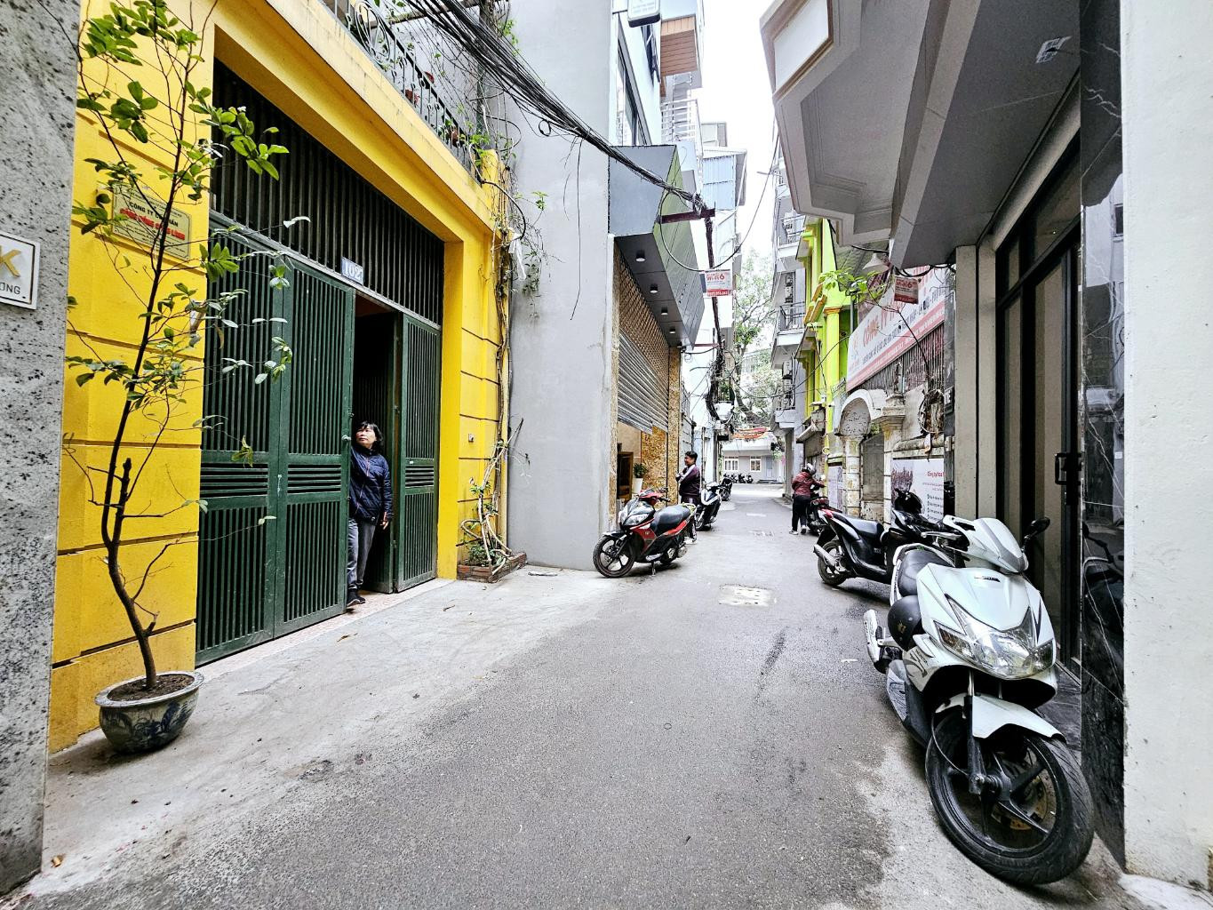 SIÊU PHẨM TAM KHƯƠNG - ĐỐNG ĐA-  Ô TÔ - HAI THOÁNG - TOÀ VP 90M2 GIÁ 22 TỶ