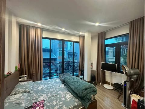 LÔ GÓC, KD ÔTÔ, VỈA HÈ, NHÀ MỚI ĐẸP MẶT PHỐ TÂN ẤP - BA ĐÌNH: 18/24M, 5T, GIÁ 8.5 TỶ