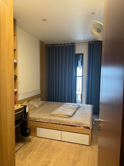 Căn hộ 2 phòng ngủ, 82m với nội thất cơ bản đầy đủ- Chung cư Florence, Trần Hữu Dực, Hà Nội.