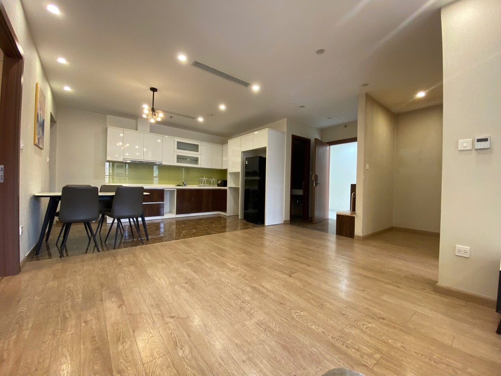 Căn hộ 3 phòng ngủ, 98m với nội thất cơ bản đầy đủ- Chung cư Florence, Trần Hữu Dực, Hà Nội.
