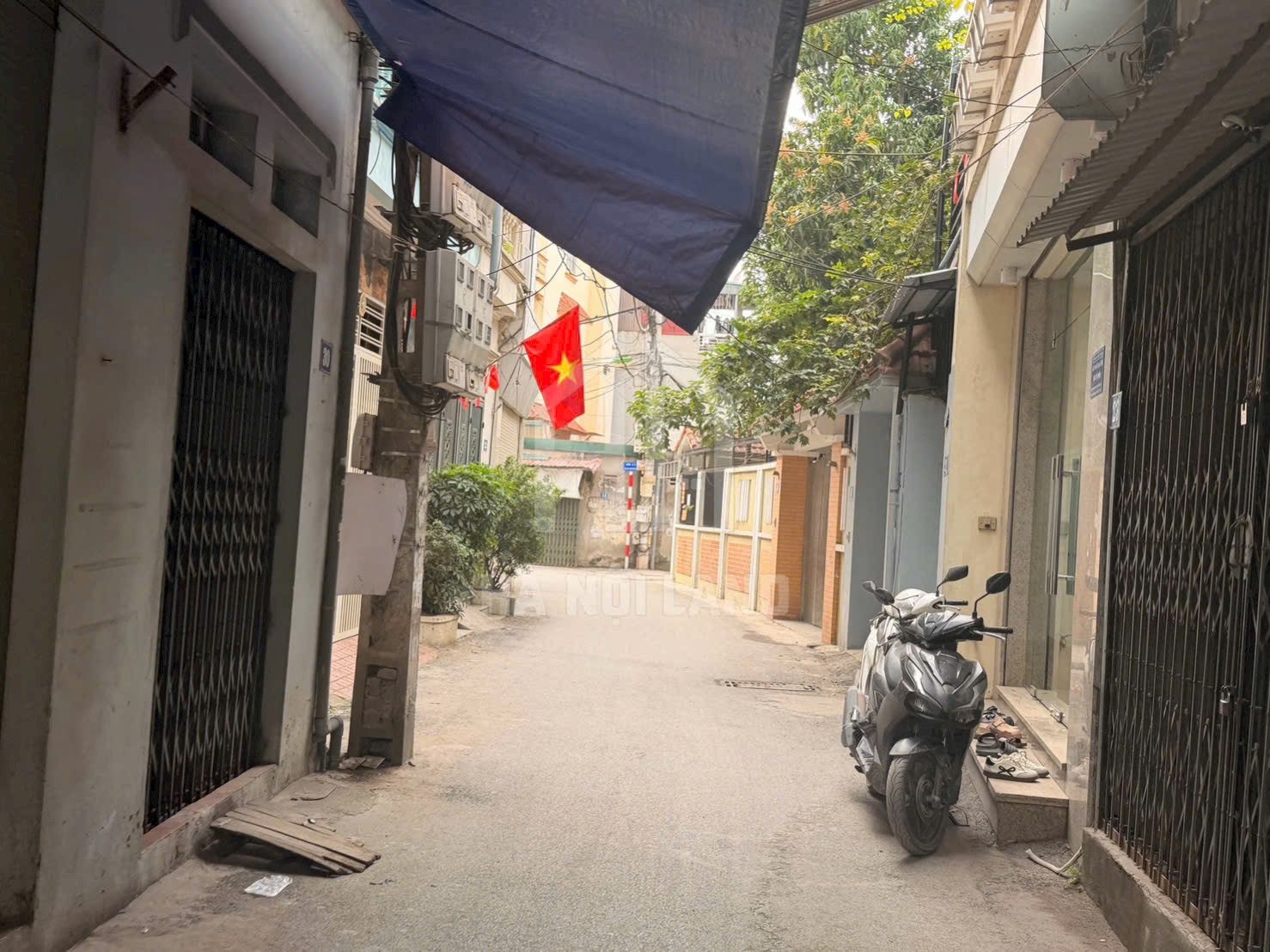 BÁN ĐẤT 40M MẶT NGÕ Ô TÔ VÀO TẬN ĐẤT Ở PHÚ DIỄN, CÁCH MẶT PHỐ 50M GIÁ CÓ THƯƠNG LƯỢNG.