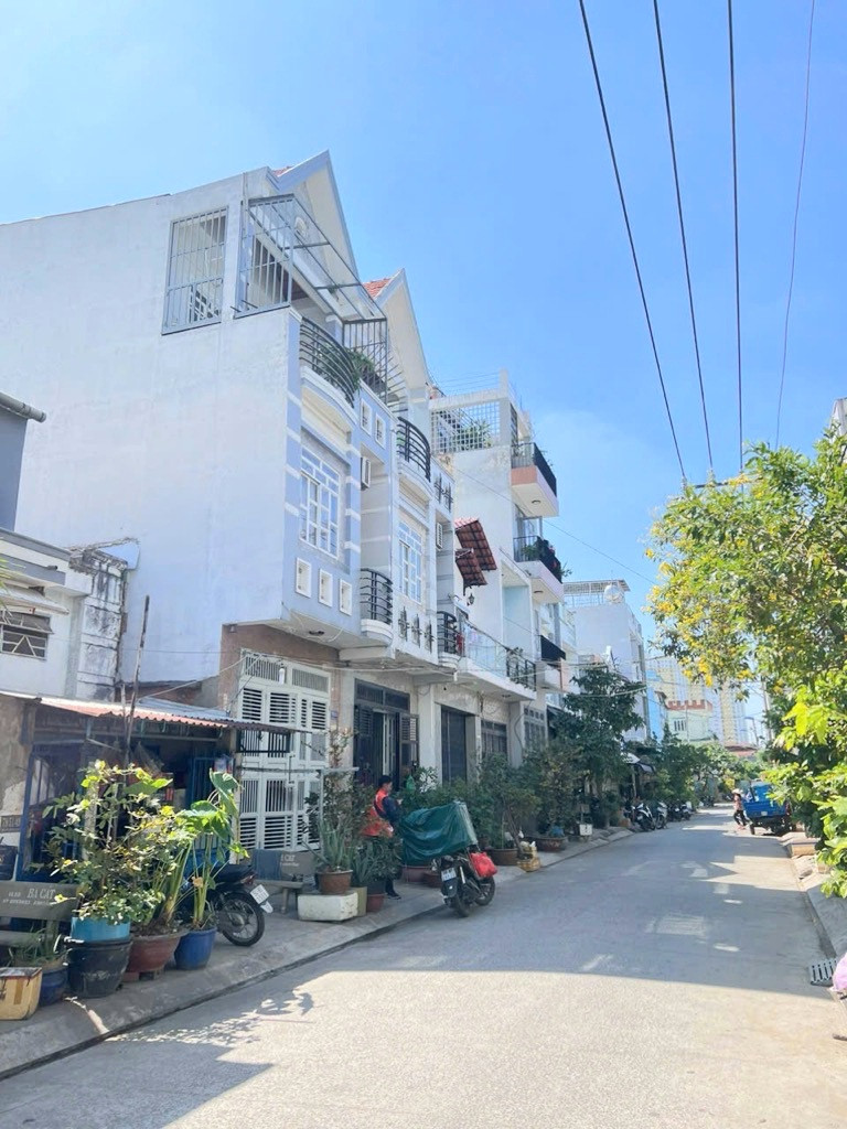 Ngang 5 tỷ có nhà 4 tầng ở ngay - 60m2 - 4x15 - Hẻm nhựa 10m - đường Phú Định - Quận 8 kế bên Quận 6