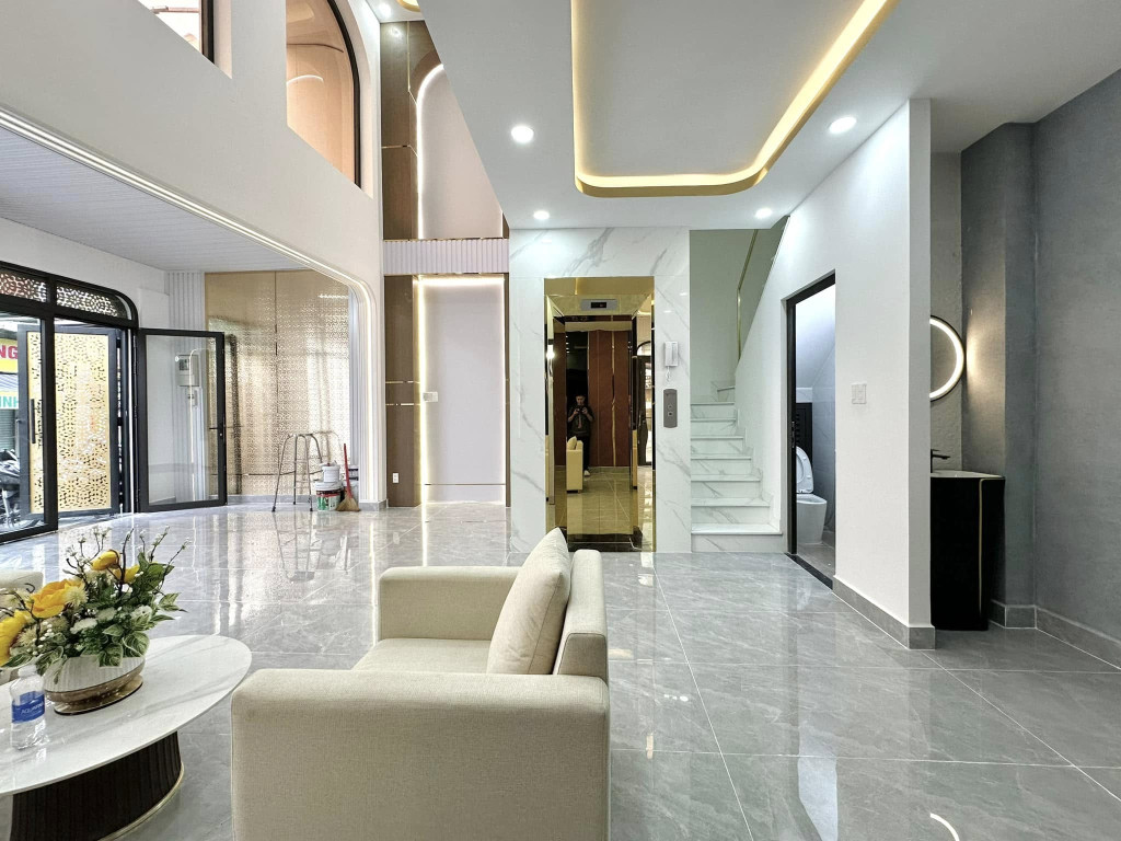 BÁN NHÀ PHÚ ĐÔ 35M2X6 TẦNG,THANG MÁY,15M RA  Ô TÔ TRÁNH,7 CHỖ LÙI VÀO NHÀ,8 TỶ