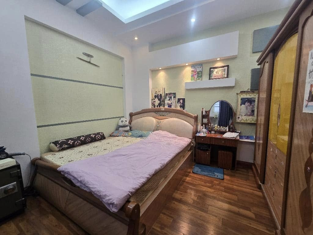 [CỰC RẺ] Nhà Phú Đô, dân xây chắc nịch, 50m2, 8.98 tỷ