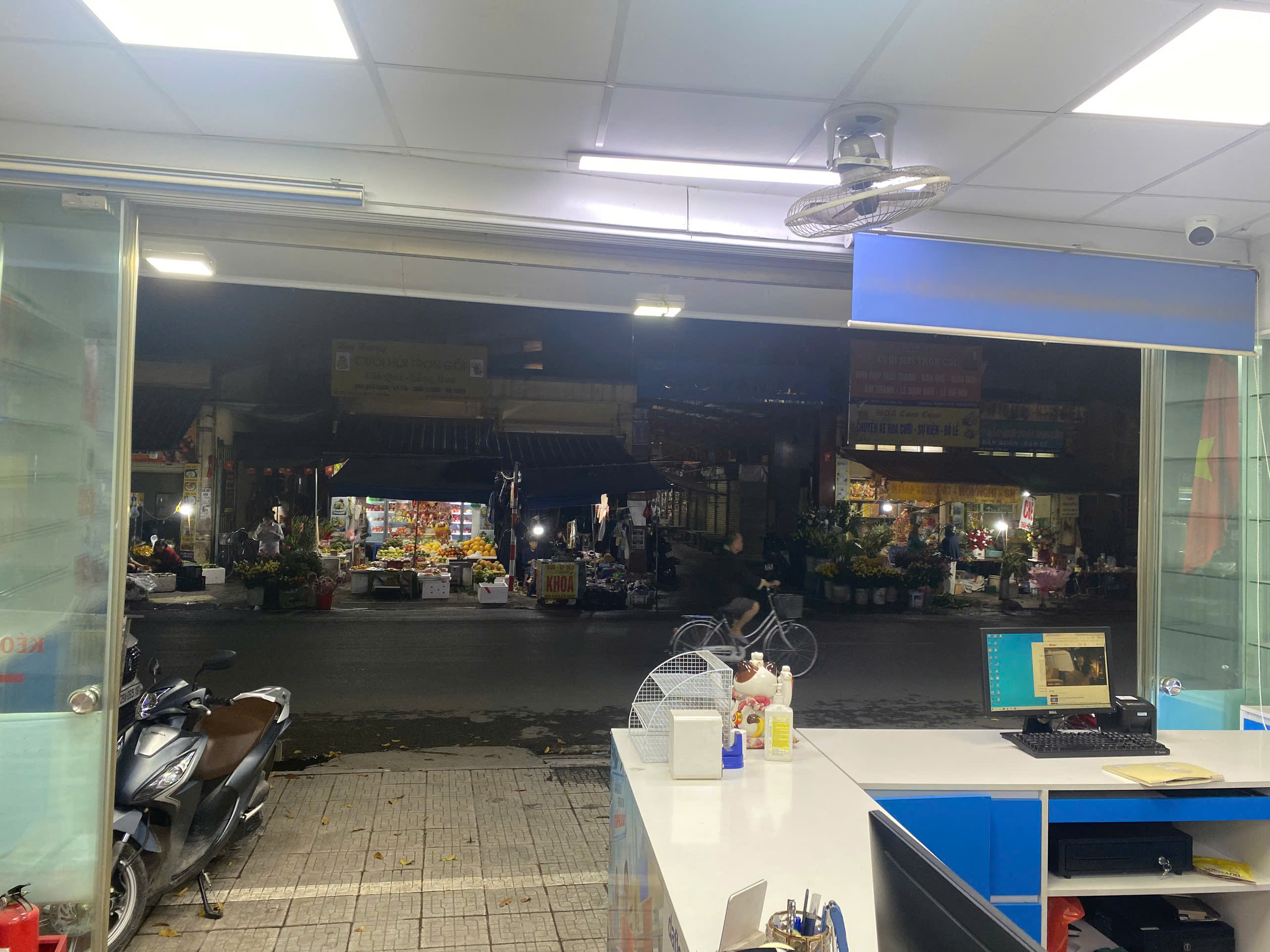 Cho thuê nhà mặt phố tại số 4 – LK1 , Khu đô thị Văn Phú, Phường Kiến Hưng, Hà Nội (cũ: Quận Hà Đông, Hà Nội)