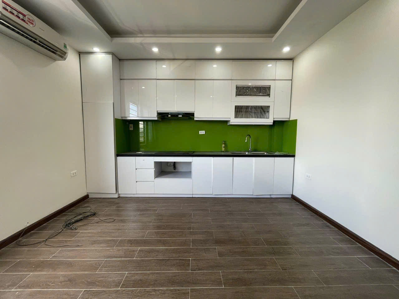 Bán nhà Phú Lương 36mx 5 tầng, xây mới thiết kế hiện đại, full nội thất giá 5.45 tỷ.