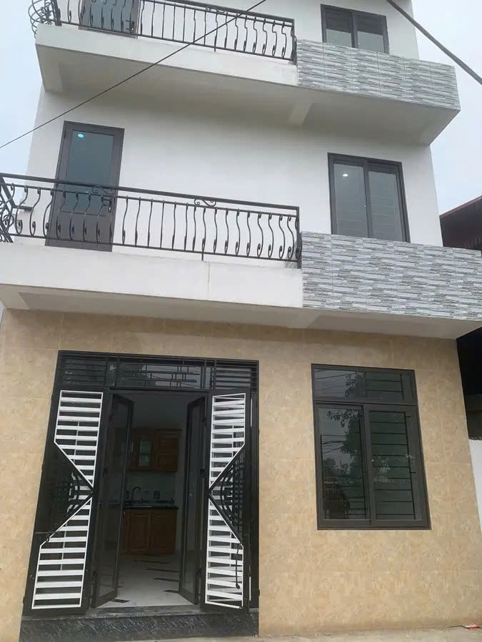 Bán nhà Thượng Mạo, Phú Lương 35x5 tầng, nhà mới đẹp, LÔ GÓC, về ở ngay 5.4 tỷ.