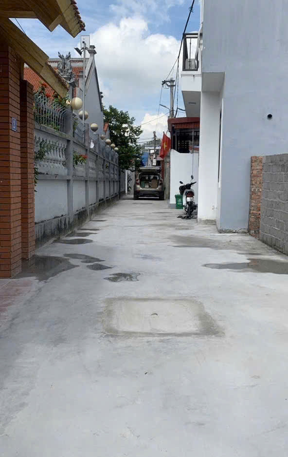 Giá 980tr/64m2- rẻ nhất khu vực NGÕ OTO toàn nhà cao tầng tại tràng minh kiến an