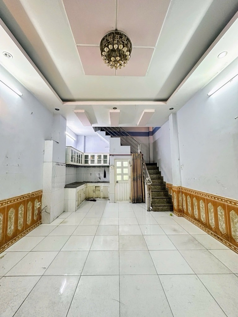 💥💥 HẺM THÔNG - KHU VIP PHÚ THỌ HOÀ - TÂN PHÚ - SÁT MẶT TIỀN - 4 TẦNG BTCT - 36M2 - 4x9M - SỔ ĐẸP VUÔNG VỨC HOÀN CÔNG ĐỦ - GIÁP CÁC QUẬN TRUNG TÂM - GIÁ CHỈ HƠN 4 TỶ