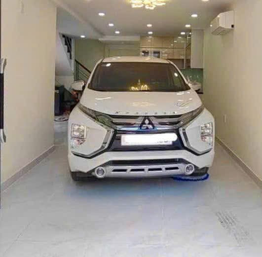 Hàng xóm Phú Mỹ Hưng - 4 tầng - 64m2 - 5.2 tỷ - ô tô vào nhà đường Phú Thuận Quận 7