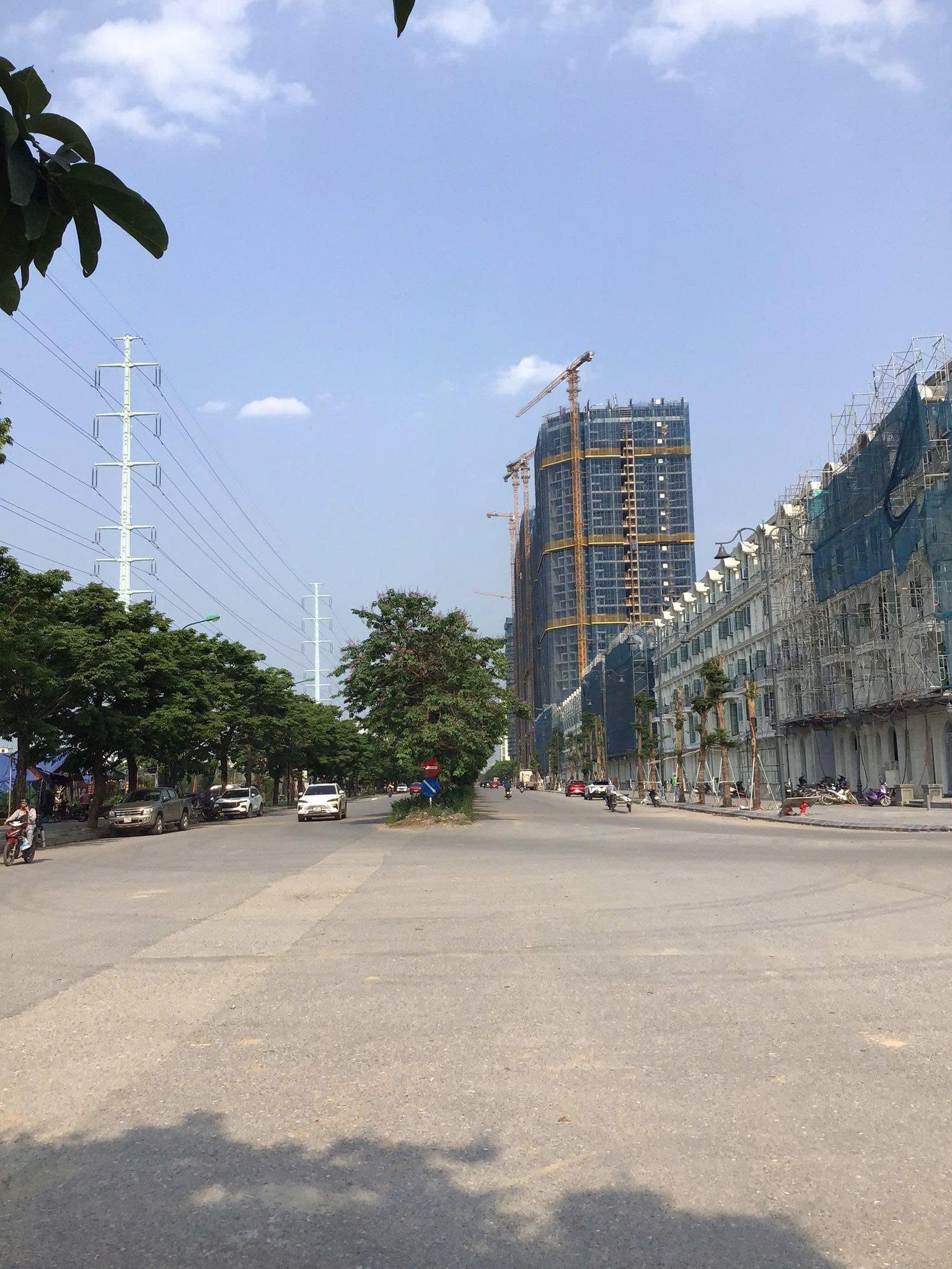 BÁN NHÀ PHÚ THƯỢNG. Ô TÔ ĐỖ CỬA. 6 TẦNG THANG MÁY. 35M – 10.4 TỶ