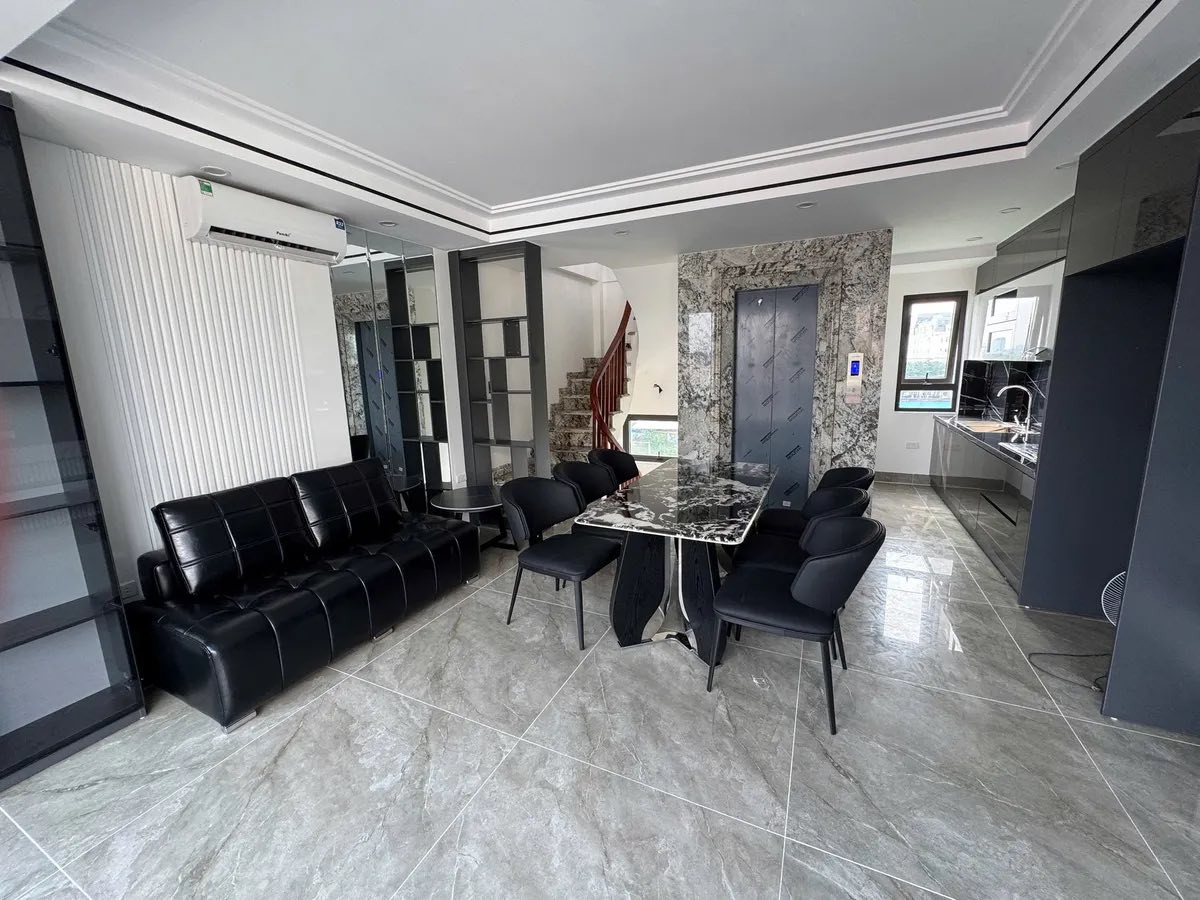 Bán Nhà Phúc Đồng 40m2 6T, MT5m, Kinh Doanh, Dòng tiền 2 Thoáng, Ô Tô Tránh 13.x Tỷ
