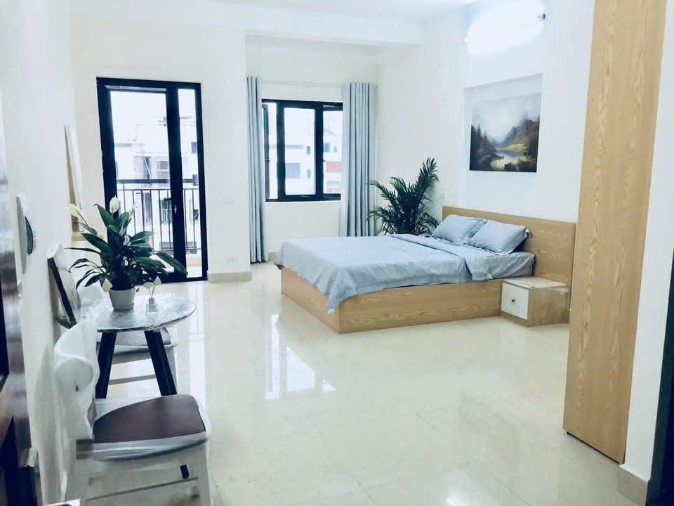 BÁN NHÀ PHÚC LỢI -LONG BIÊN -SIÊU ĐẸP -NỘI THẤT PHUN -OTO -5 TẦNG  GIÁ NHỈNH 4 TỶ  -THIẾT KẾ HIỆN ĐẠI