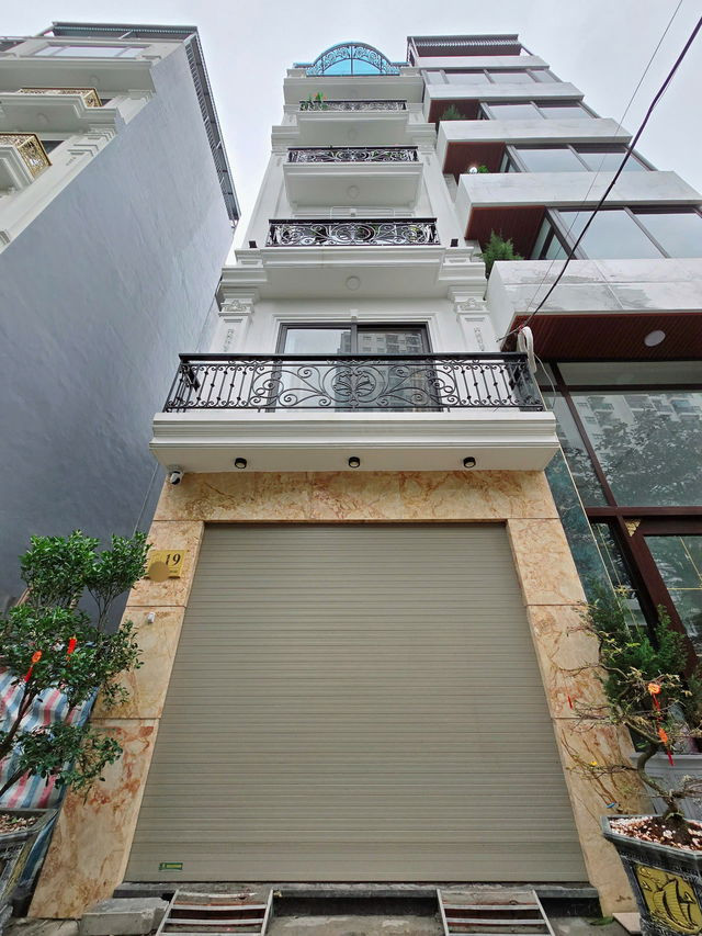 PHÂN LÔ Ô TÔ CHÁNH Phúc Lợi -Long Biên 45m2  6 tầng mặt tiền  4m X 14.6 tỷ.