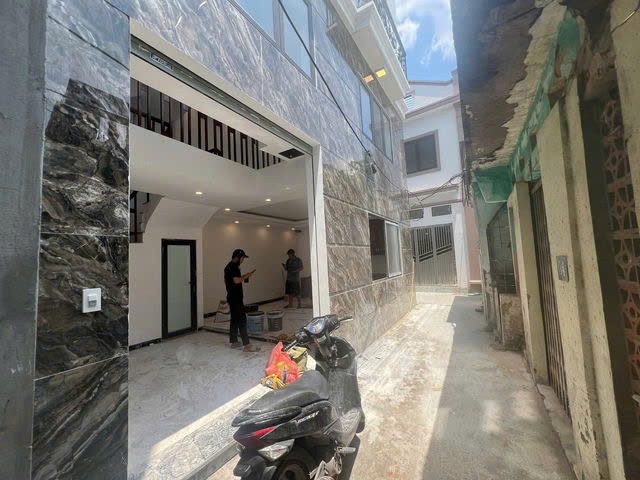 NHÀ MỚI Phúc Lợi-Long Biên 56m2 X 5 tầng, mặt tiền 7.2m, 7.5 tỷ .
