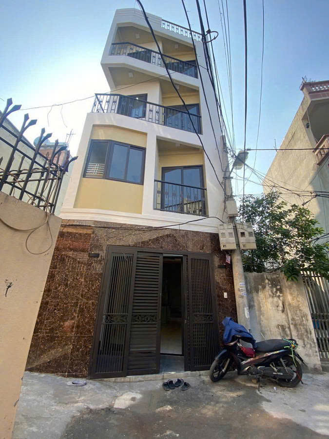 NHÀ MỚI 3 THOÁNG O OTO ĐỖ CỬA Phúc Lợi-Long Biên 35m2,X 4 tầng, MT 4.2M, 5.8 tỷ.