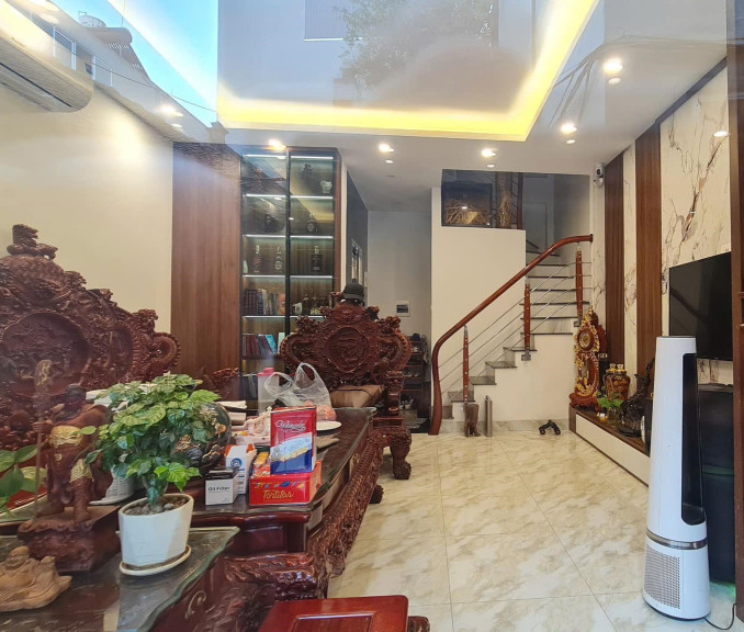 Phúc Lợi,Long Biên nhà dân xây DT 34m x 5T thang máy,gần ô tô giá chào 6.9 tỷ