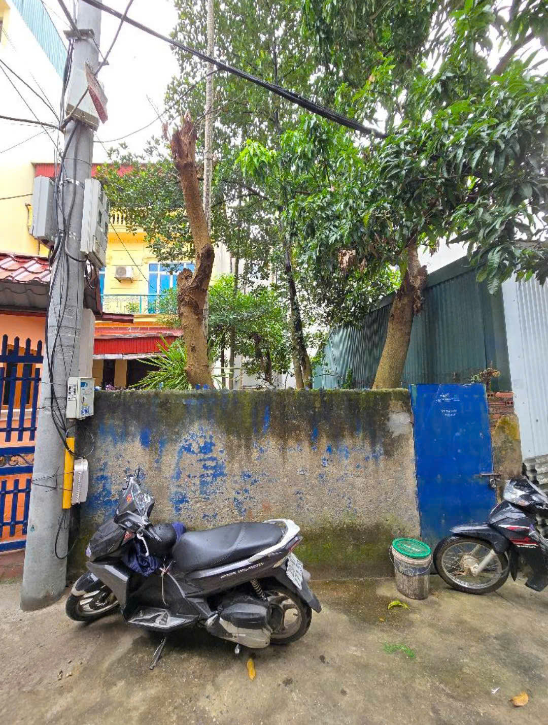 📍Chủ cần bán nhanh lô đất Phúc Lợi 72m2, ô tô đỗ cửa, vài bc chân ra đường ô tô tránh nhau, vỉa hè rộng.