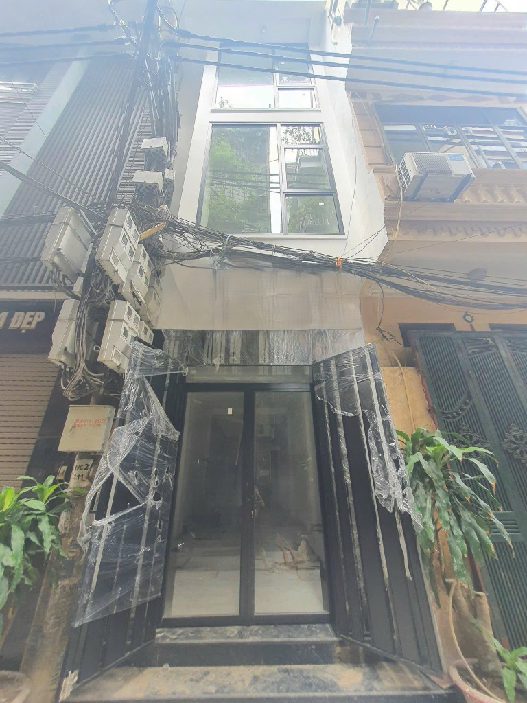 Cho thuê nhà Mặt ngõ ô tô Phúc Tân, Hoàn Kiếm 79m2 x 4 tầng, mặt tiền 4.5m, 21 Triệu/tháng