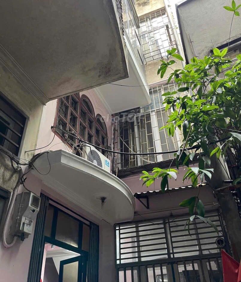 Cho Thuê Nhà Phố Phùng Hưng 45M² 4 Ngủ - Full Nội Thất - Ở, Kinh Doanh - Giá Thuê 30tr