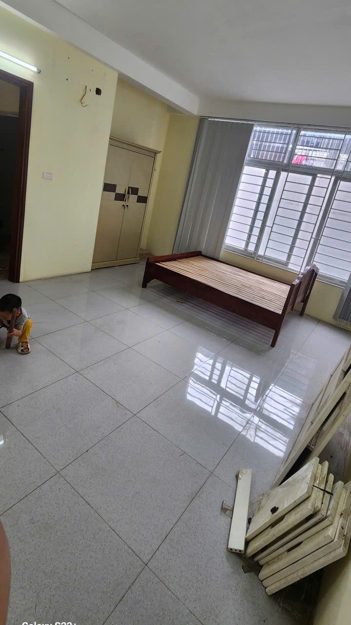 Cho thuê nhà nguyên căn ngõ 66 Phùng hưng, Hà Đông 32m2 10tr