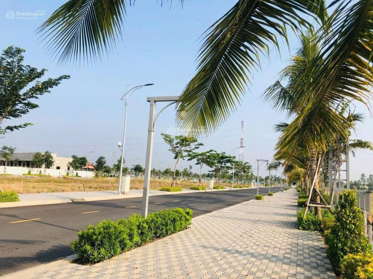 CƠ HỘI ĐẦU TƯ LÔ ĐẤT 100M2 (SỔ SẴN) MẶT TIỀN ĐƯỜNG PHÙNG HƯNG - CÁCH SÂN BAY LONG THÀNH 5KM