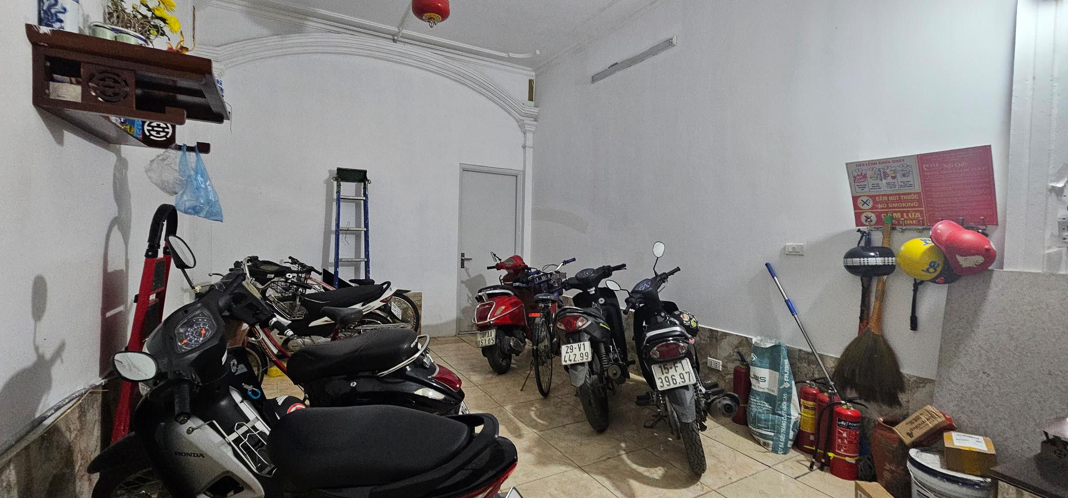 Nhà Dòng Tiền Gần Chợ Xanh – Khu Vực Đông Sinh Viên – Doanh Thu 40 Triệu/Tháng – 6 Tầng Full Phòng