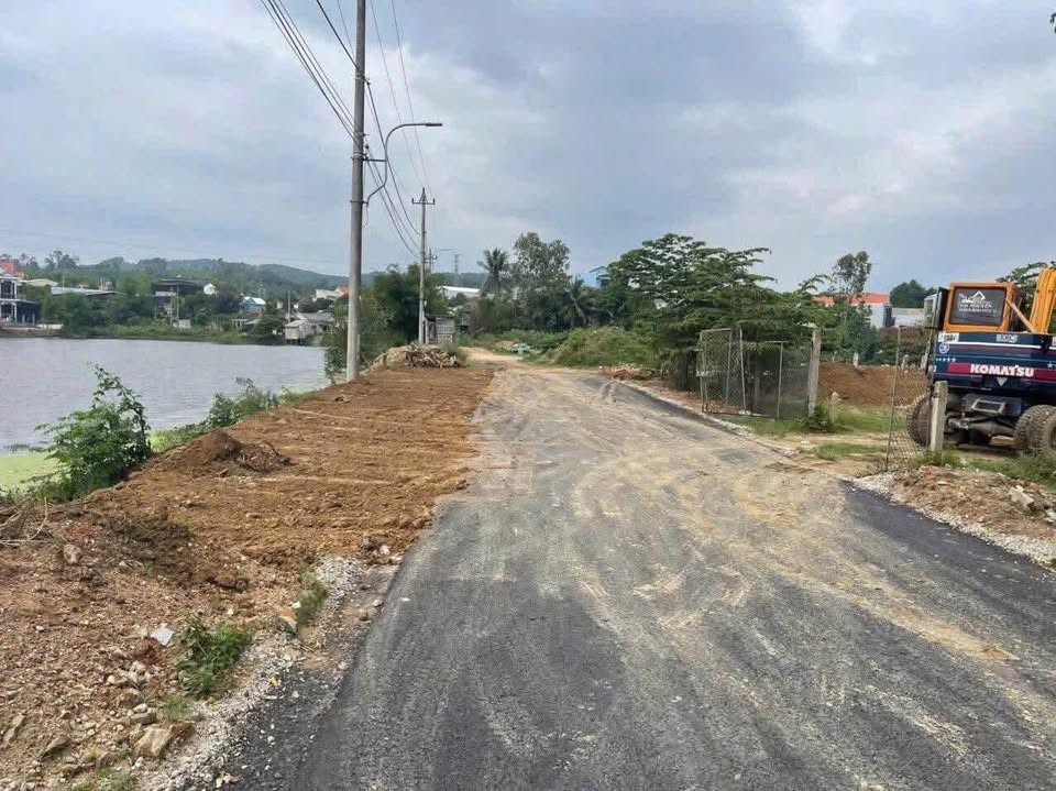 ĐẤT NỀN DÃY PHÂN LÔ VIEW HỒ CỰC ĐẸP ĐƯỜNG PHÙNG QUÁN, THUỶ DƯƠNG , BẤT ĐỘNG SẢN HUẾ
